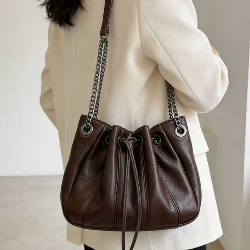Luxury Bags Sling - Moda İpli Kova Çanta Lüks Kapitone