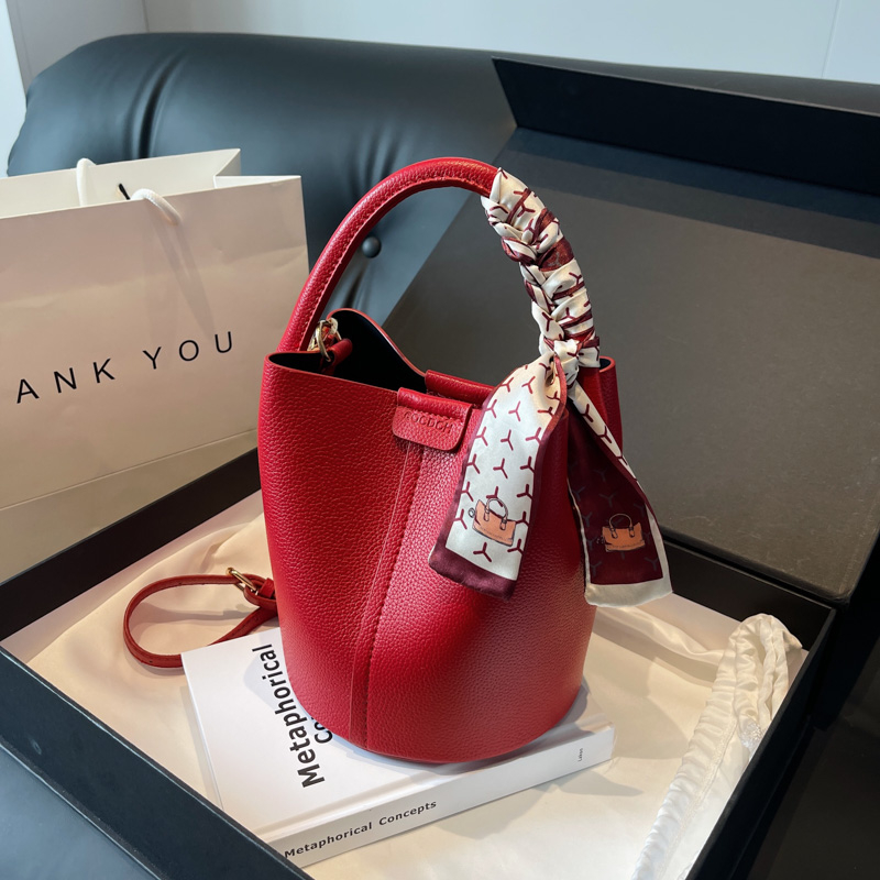 Kırmızı PU Kova Omuz ve Crossb - Luxury Bags For Women Sale incelemesi ve fiyatı