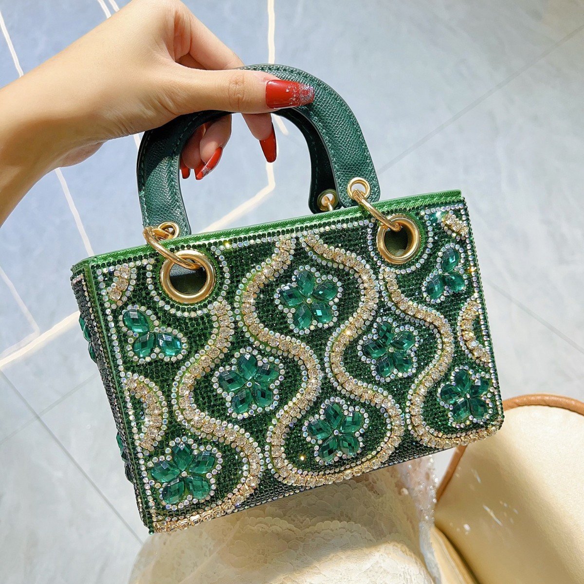 Lüks Tasarımcı Marka Yeni Yüks - Luxury Bags For Women Sale incelemesi ve fiyatı