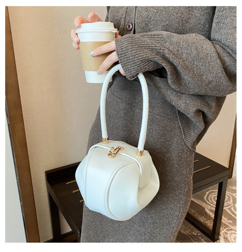     Yuvarlak Top Kadın Çantas - Luxury Bags Store incelemesi ve fiyatı