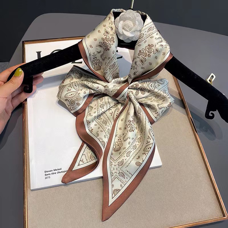 Lüks Tasarım Ipek Sıska Şapkal - Luxury Bags Designer incelemesi ve fiyatı